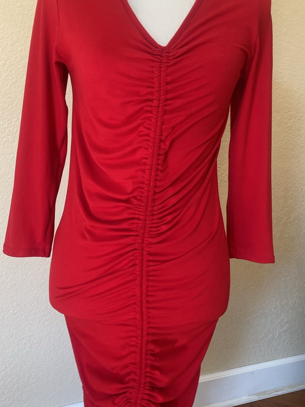 Yelete Red Ruched V-Neck Long Sleeve Dress